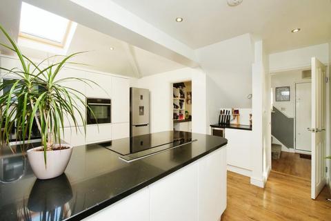 23 Ascot Way, Acomb, York, YO24 4QY