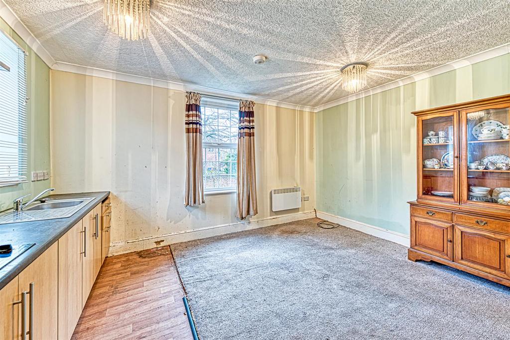 Tweedsmuir Close, Fearnhead, Warrington 3 bed detached house for sale