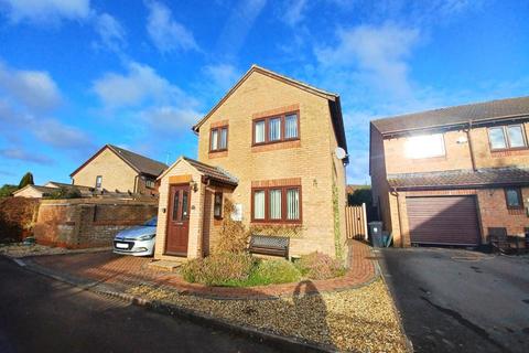 3 bedroom detached house for sale, Hawthorn Close, Charfield, Wotton-Under-Edge