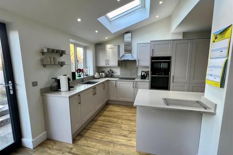 55 Cropthorne Road, Shirley, Solihull, B90 3JW