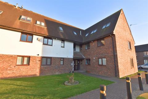 2 Abbotsleigh Road, South Woodham Ferrers, Chelmsford, CM3 5SS