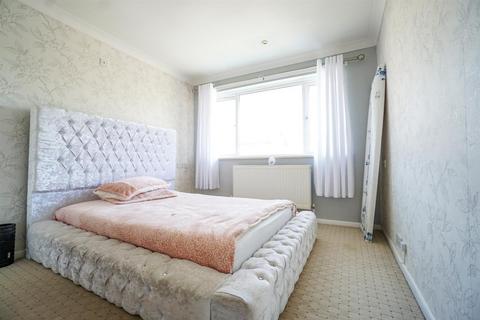 4 bedroom semi-detached house for sale, Towerscroft Avenue, St. Leonards-On-Sea