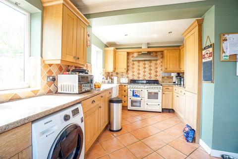 4 bedroom semi-detached house for sale, Towerscroft Avenue, St. Leonards-On-Sea