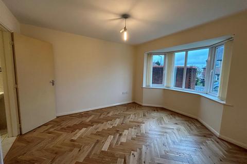 25 Bell End, Rowley Regis, B65 9LU