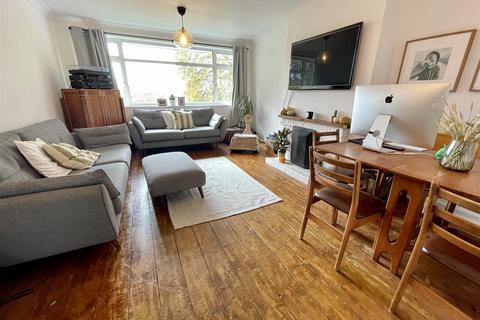 137 Allens Road, Upton, Poole, BH16 5BY