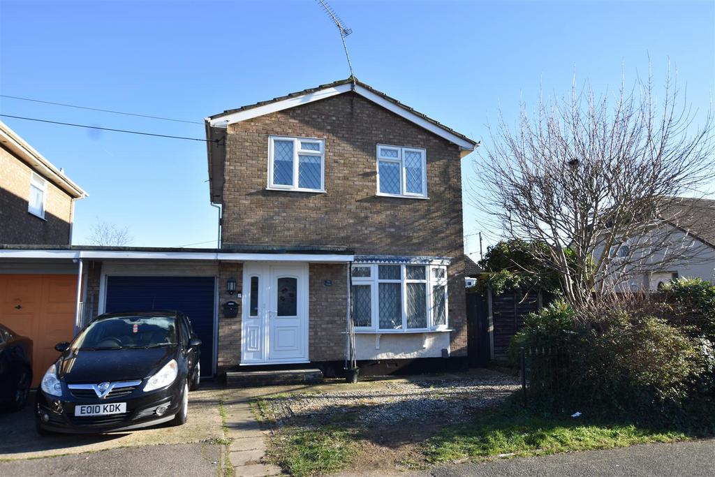 Denham Road, Canvey Island SS8 2 bed house for sale £300,000