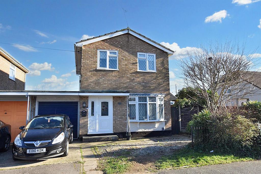 Denham Road, Canvey Island SS8 2 bed house for sale £290,000