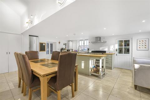 4 bedroom semi-detached house for sale, Couching Street, Watlington