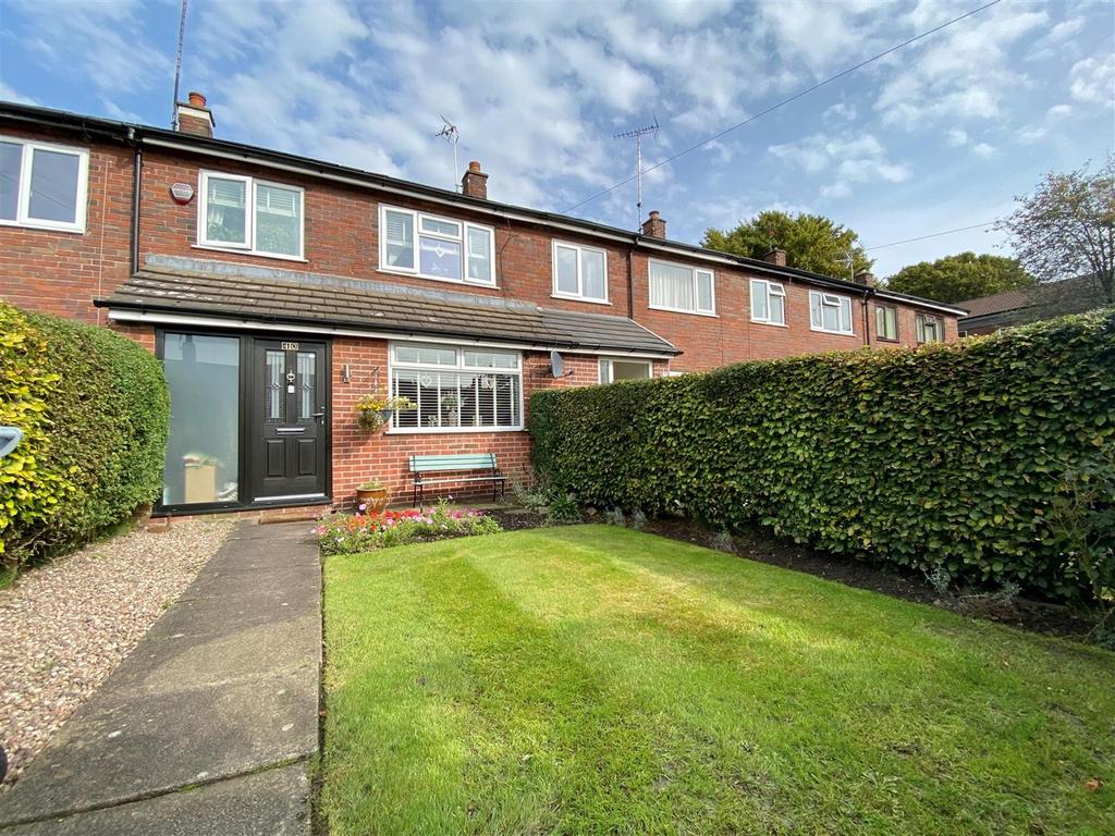 Pembroke Road, Macclesfield 3 bed terraced house for sale £229,950