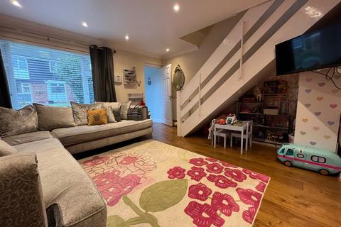 2 bedroom end of terrace house for sale, Birchside, Dunstable