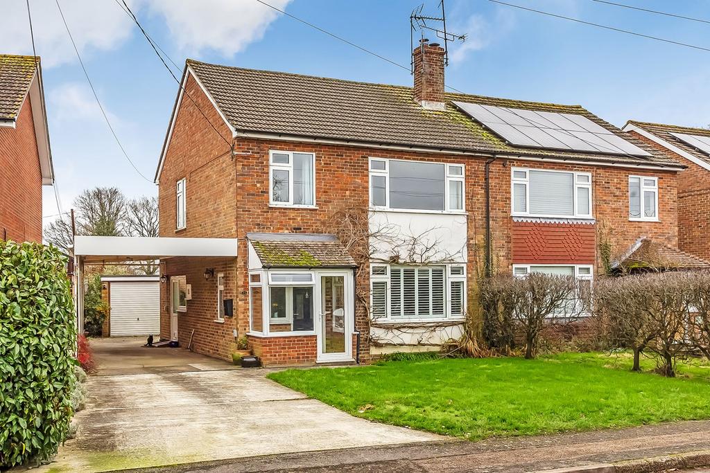 Highfields Road, Edenbridge, TN8 3 bed semidetached house for sale £