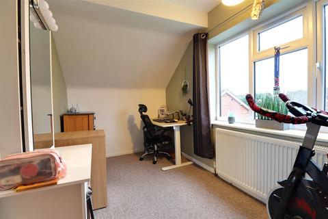 8 Addison Close, Wistaston, Crewe, CW2 8BY