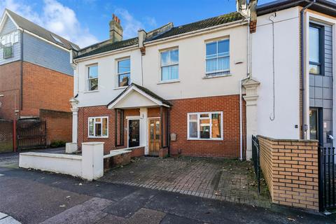 1b Willow Street, London, E4 7EG