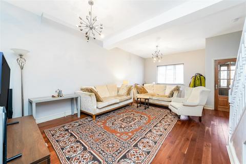 1b Willow Street, London, E4 7EG