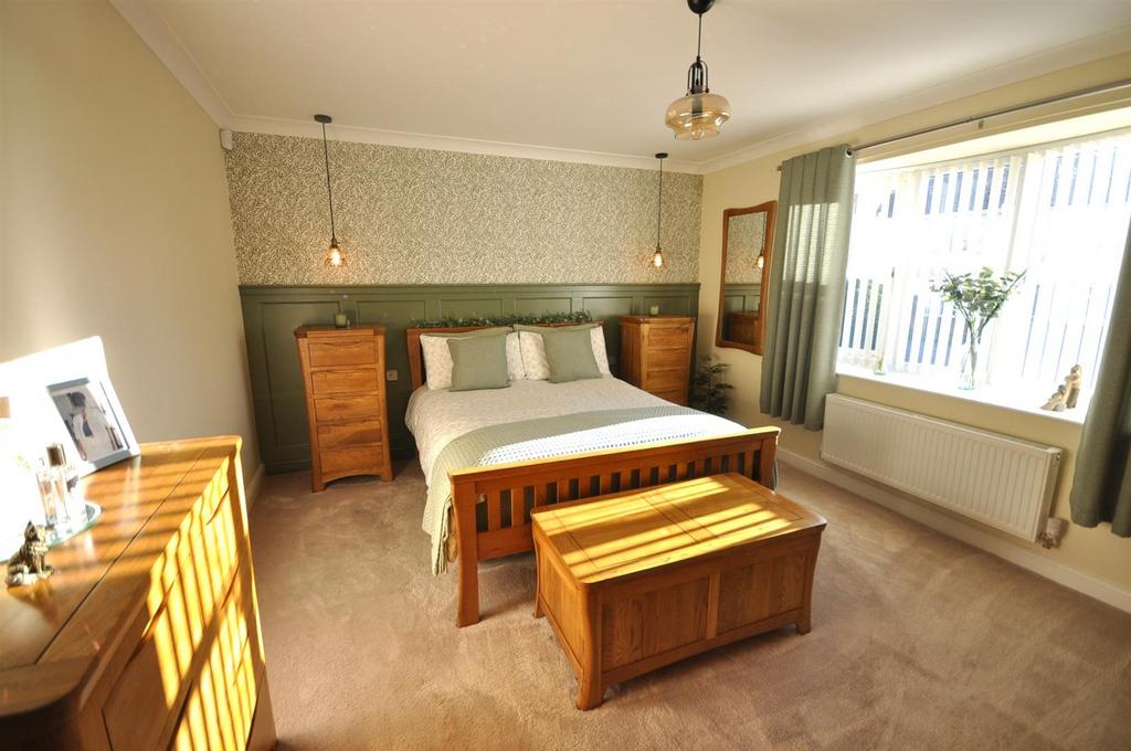 South End, Thorne, Doncaster 3 bed detached bungalow for sale £310,000