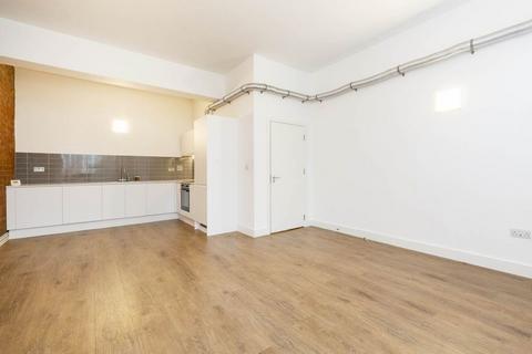 1 bedroom apartment to rent, E8