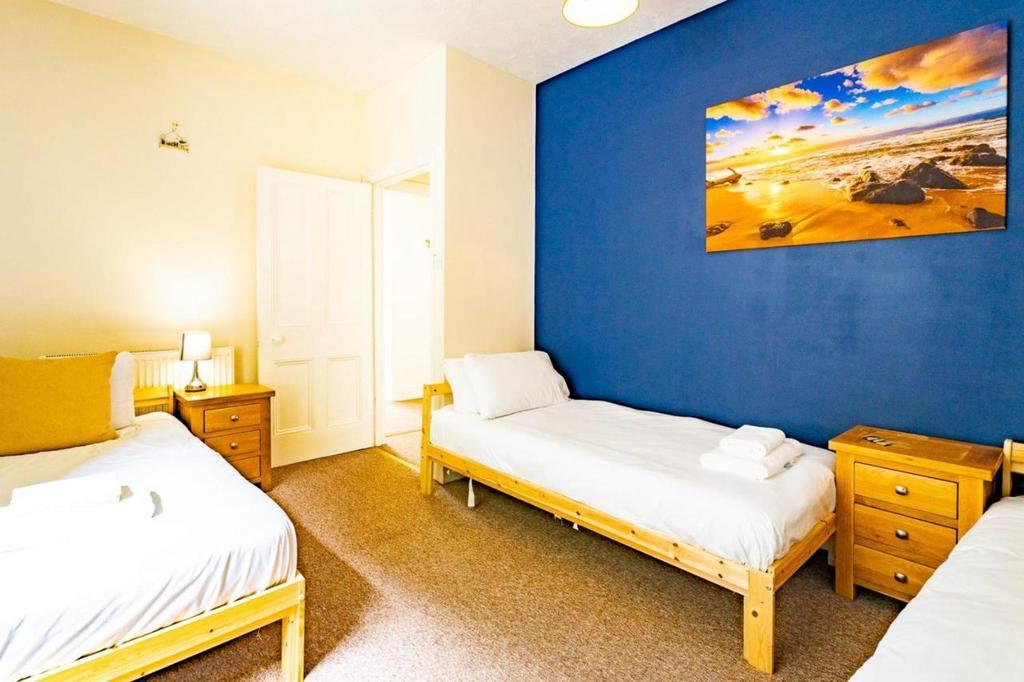 Cove View Bed 2.jpg