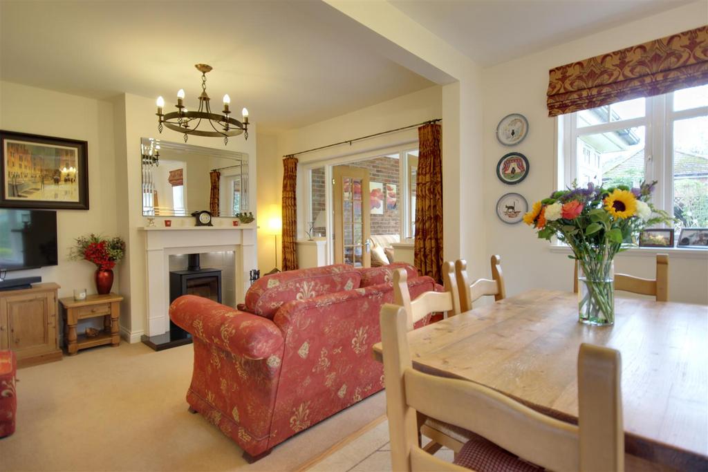 Breakfast Room