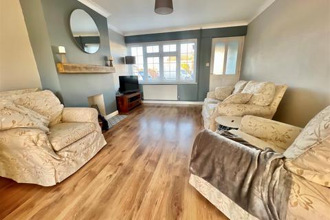 12 Hillside Road, Southminster, CM0 7AL