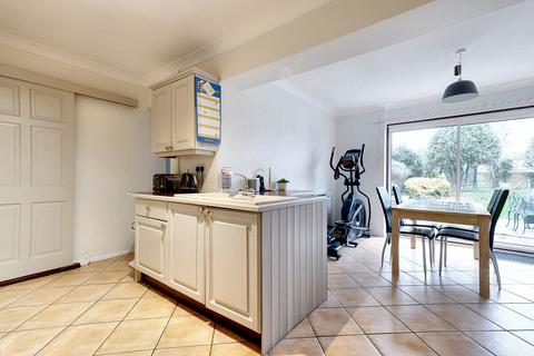 28 Gordon Road, Chelmsford, CM2 9LL