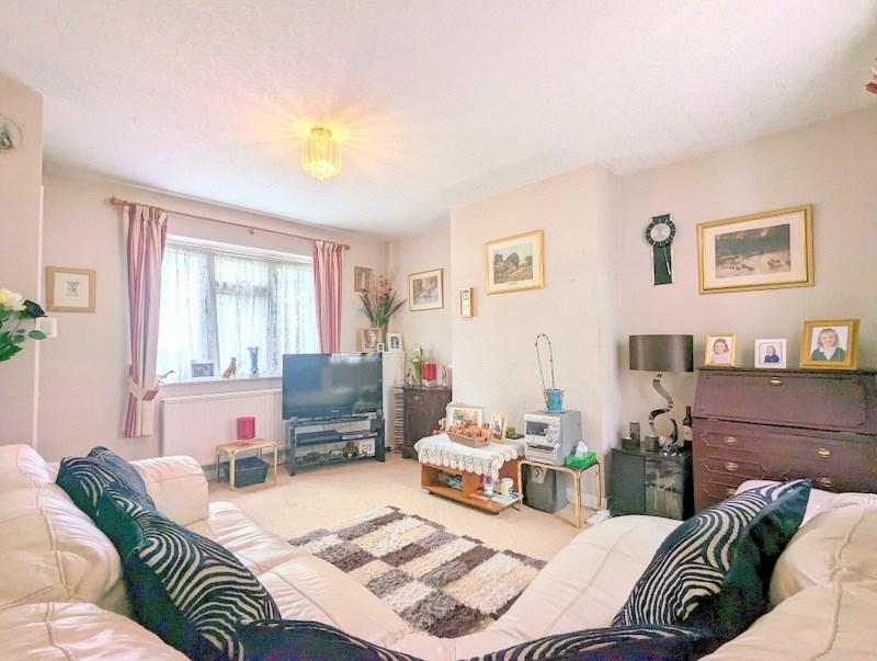Bedfont Lane, Feltham, TW14 3 bed semidetached house for sale £475,000