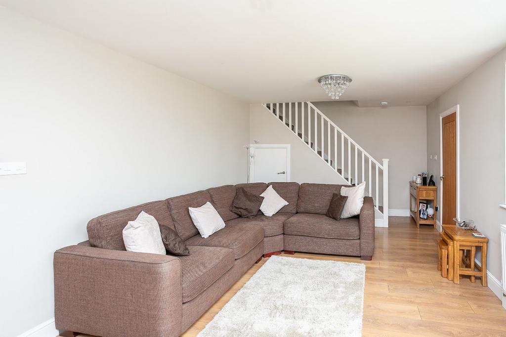 Lytham Avenue, Watford, Hertfordshire, WD19 3 bed semidetached house