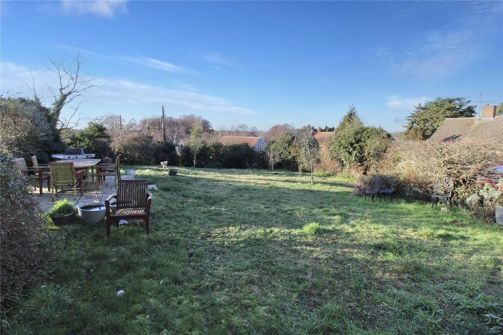 Summer Lane, Bromeswell, Woodbridge, Suffolk, IP12 3 bed bungalow for