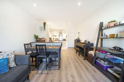 2 bedroom apartment for sale - Norfolk Road, Uxbridge, Middlesex