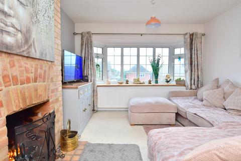 2 bedroom ground floor maisonette for sale, Ferring Street, Ferring, Worthing, West Sussex