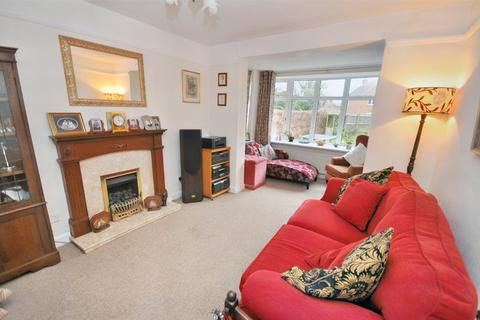 3 bedroom detached house for sale - Westfield Drive, Loughborough, Leicestershire
