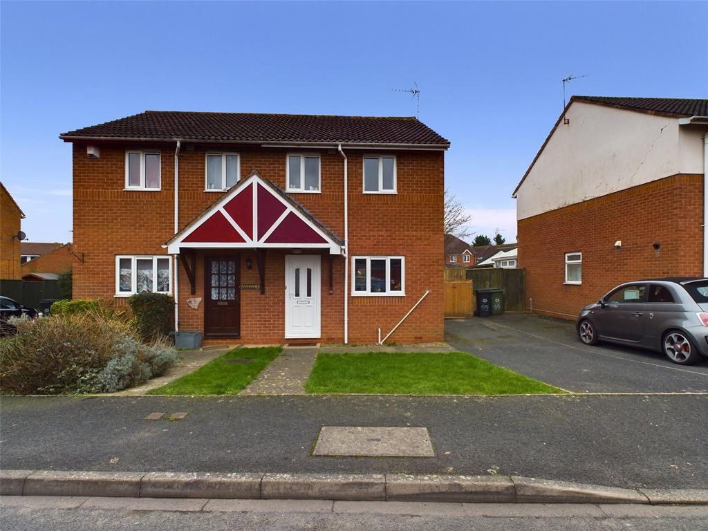 Drovers Way, Worcester, Worcestershire, WR3 2 bed semidetached house
