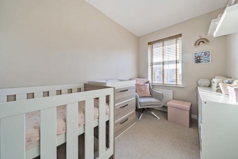 38 Hathersage Close, Grantham, NG31 7GP