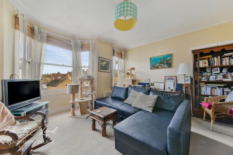 99a Fernbrook Road, London, SE13 5NQ