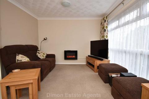 3 bedroom terraced house for sale, The Links, Gosport