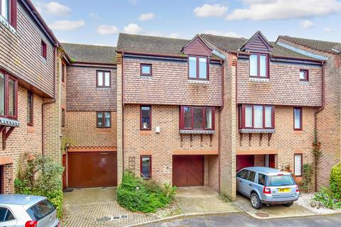 2 bedroom townhouse for sale, Station Road, Pulborough, West Sussex