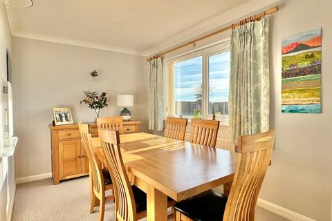 2 bedroom apartment for sale, Hurst Road, Milford on Sea, Lymington, Hampshire, SO41