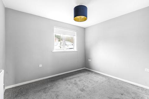 16 Carters Walk, Farnham, GU9 9AY