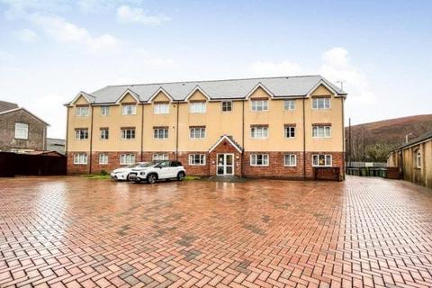 2 bedroom flat for sale, Station Road, Abercynon, Mountain Ash, CF45 4TA