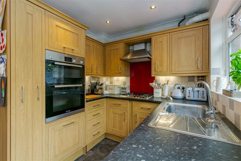 2 bedroom terraced house for sale, Mitchells Close, Shalford, Guildford GU4