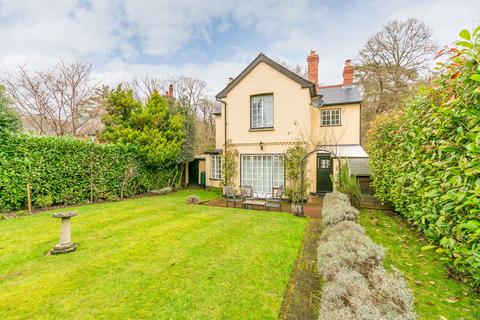 3 bedroom detached house for sale, Blackheath Lane, Blackheath, Guildford GU4