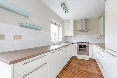 2 bedroom flat for sale, The Mount, Guildford, GU2