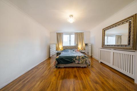 4 bedroom terraced house for sale, Marchbank Road, West Kensington