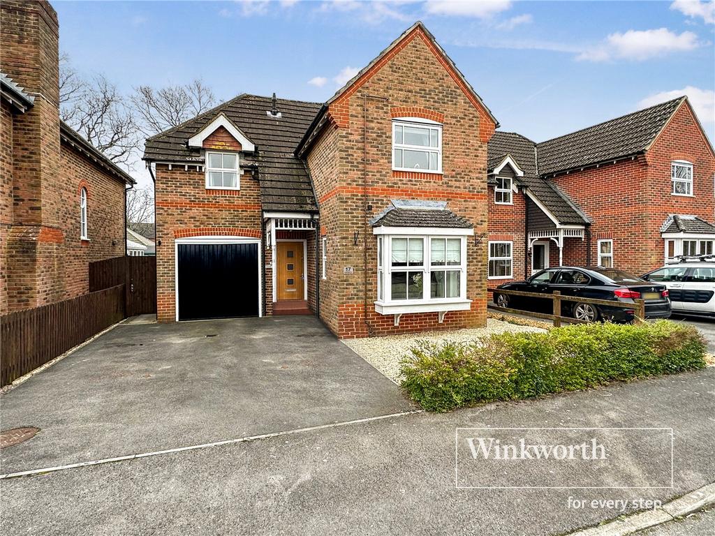 Ferndown, Ferndown BH22 3 bed detached house for sale £475,000