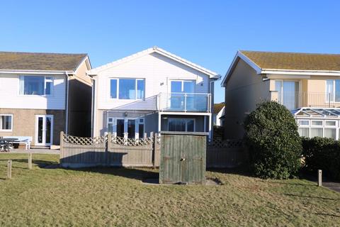 4 bedroom detached house for sale, Plas Edwards, Tywyn LL36