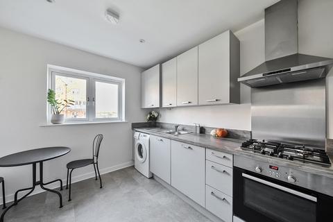 undefined, Chisslands Drive, Hampshire SO22