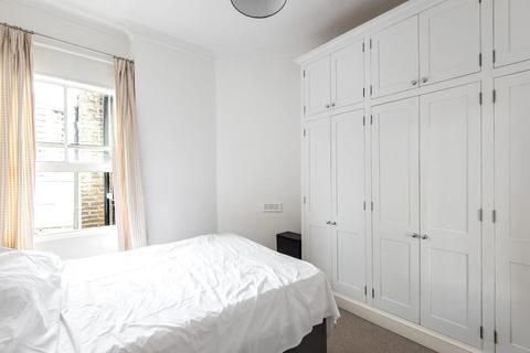 3 bedroom flat for sale, Cremorne Road, Chelsea