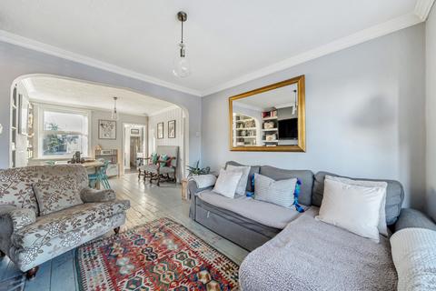 10 Sandy Lane, Maybury, Woking, GU22 8AZ