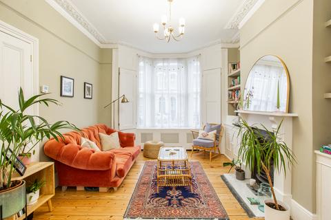 85 Lichfield Road, London, E3 5AL