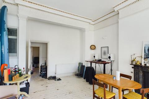 2 bedroom apartment to rent, Brunswick Square, Hove, BN3
