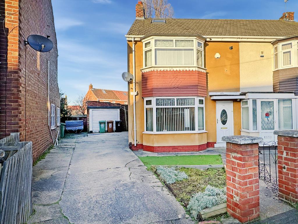 St. Joans Grove, Hartlepool, TS25 2 bed semidetached house for sale £115,000